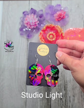 Load image into Gallery viewer, 1.75 inch HOLO Skull Earrings Silicone Mold for Resin