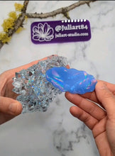 Load image into Gallery viewer, 3 inch Long Agate HOLO Insert Silicone Mold for Resin