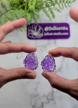 Load image into Gallery viewer, 1.25 inch Druzy Teardrop Cabochon Silicone Mold for Resin casting