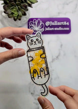 Load image into Gallery viewer, 5 inch Kawaii Cat Bookmark Silicone Mold for Resin