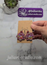Load image into Gallery viewer, 1.5 inch HOLO Poinsettia Earrings Silicone Mold for Resin