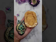 Load and play video in Gallery viewer, 3 inch Owl and Skull Silicone Mold for Resin