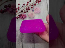 Load and play video in Gallery viewer, Textured Phone Grips Silicone Mold for Resin