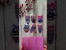 Load and play video in Gallery viewer, 2.75 to 3 inch Owl Palette Silicone Mold for Resin casting