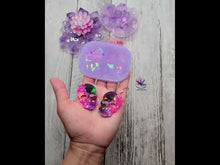 Load and play video in Gallery viewer, 1.75 inch HOLO Skull Earrings Silicone Mold for Resin