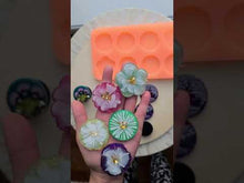 Load and play video in Gallery viewer, 1.75- 1.8 inch Phone Grip Palette Silicone Mold for Resin casting