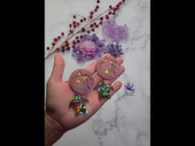 Load and play video in Gallery viewer, 1.5 inch HOLO Turtle (Single Slot) Silicone Mold for Resin