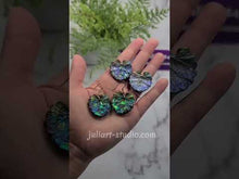 Load and play video in Gallery viewer, 3D Lily Pad Earrings Silicone Mold for Resin casting