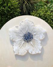 Load image into Gallery viewer, 8 inch Large  Flower Silicone Mold for Resin