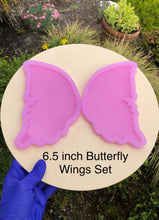 Load image into Gallery viewer, 6.5 inch Butterfly Wings Silicone Mold for Resin or Concrete (Set of 2)