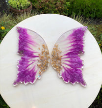 Load image into Gallery viewer, 6.5 inch Butterfly Wings Silicone Mold for Resin or Concrete (Set of 2)