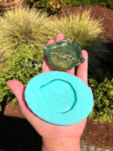 Load image into Gallery viewer, 3 inch Mini Leaf Dish Silicone Mold for Resin casting
