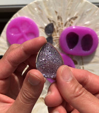 Load image into Gallery viewer, 1.5 inch Druzy Jewelry Set Silicone Mold for Resin casting