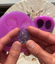 Load image into Gallery viewer, 1.5 inch Druzy Jewelry Set Silicone Mold for Resin casting