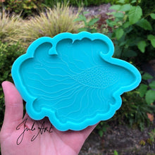 Load image into Gallery viewer, 5 inch Beta Fish Silicone Mold for Resin or Concrete Coasters