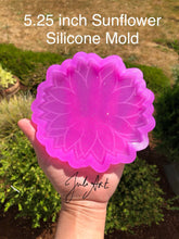 Load image into Gallery viewer, 5.25 inch Sunflower Silicone Mold for Resin casting