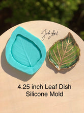 Load image into Gallery viewer, 4.25 inch Leaf Dish Silicone Mold for Resin casting