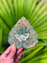 Load image into Gallery viewer, 5 inch Cordate Leaf Silicone Mold for Resin Coasters