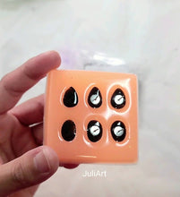 Load image into Gallery viewer, Druzy Stud Earrings Silicone Mold for Resin casting - 10mm x 14mm