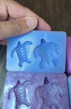 Load image into Gallery viewer, BGRADE - 3D Turtle Set Silicone Mold 
