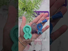Load and play video in Gallery viewer, 2 inch Druzy Ribbon Silicone Mold for Resin casting
