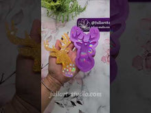 Load and play video in Gallery viewer, 5 inch HOLO Deer Head Silicone Mold for Resin
