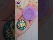 Load and play video in Gallery viewer, 1.9 inch Crab Worry Stone Silicone Mold
