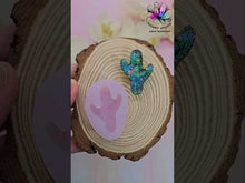 Load and play video in Gallery viewer, 1.5 inch Druzy Cactus Silicone Mold for Resin casting
