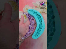 Load and play video in Gallery viewer, 6 inch Crystal Arc Silicone Mold for Resin casting
