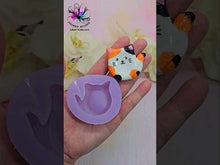 Load and play video in Gallery viewer, 1.8 inch Cat Worry Stone Silicone Mold
