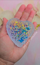 Load image into Gallery viewer, 3 inch 3D Druzy Heart Silicone Mold for resin casting
