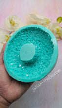 Load image into Gallery viewer, 4 inch Crystal Donut Silicone Mold for Resin casting
