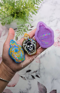 2.75 inch HOLO Skull Spider Potion Keychain Silicone Mold for Resin