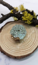 Load image into Gallery viewer, 1.6 inch Crystal Hedgehog Silicone Mold for Resin casting
