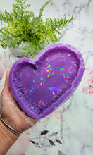 Load image into Gallery viewer, 5.5 inch HOLO Crystal Edge Heart (Style 2) Silicone Mold for Resin casting
