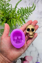 Load image into Gallery viewer, USED BGRADE -  1.9 inch 3D Druzy Skull Silicone Mold
