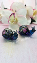 Load image into Gallery viewer, ONE Large Resin Botanical Snail (Dark Blue/Purple body)
