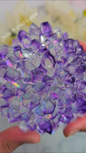 4 inch Resin Crystal Dahlia - in Amethyst (Including LED Light Base)