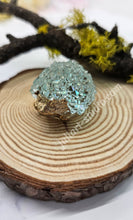 Load image into Gallery viewer, 1.6 inch Crystal Hedgehog Silicone Mold for Resin casting
