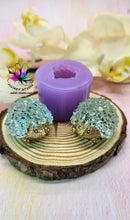 Load image into Gallery viewer, 1.6 inch Crystal Hedgehog Silicone Mold for Resin casting
