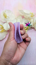 Load image into Gallery viewer, 2.9 inch Agate Shape Druzy Insert Silicone Mold for Resin
