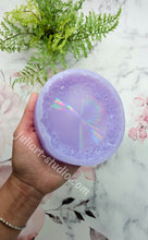 Load image into Gallery viewer, 4.75 inch HOLO Crystal Edge (ROUND) Silicone Mold for Resin casting
