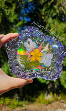 Load image into Gallery viewer, 5.5 inch HOLO Crystal Edge Agate Dish Silicone Mold for Resin casting
