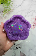 Load image into Gallery viewer, 4.5 inch HOLO Crystal Edge Flower Dish Silicone Mold for Resin casting
