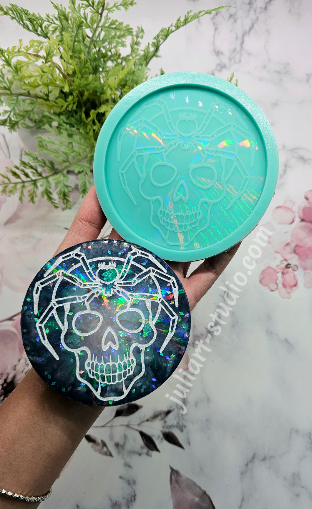 4 inch Round HOLO Spider Skull Silicone Mold for Resin