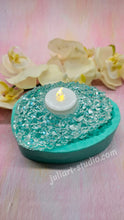 Load image into Gallery viewer, 5 inch Crystal Pebble Rock Tealight Holder Silicone Mold for Resin casting
