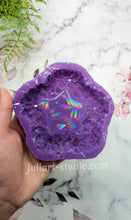 Load image into Gallery viewer, 4.5 inch HOLO Crystal Edge Flower Dish Silicone Mold for Resin casting
