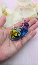Load image into Gallery viewer, ONE Large Resin Botanical Snail (Saphire/Purple body and Yellow flower )
