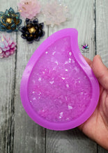 Load image into Gallery viewer, 4.75 inch Water Drop Druzy Coaster Silicone Mold for Resin
