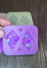 Load image into Gallery viewer, BGRADE - HOLO Diamond Earrings Silicone Mold
